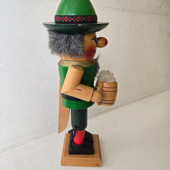 Steinbach Beer Meister Nutcracker Approx 14" Minor Paint Chips - Picture 5 of 11